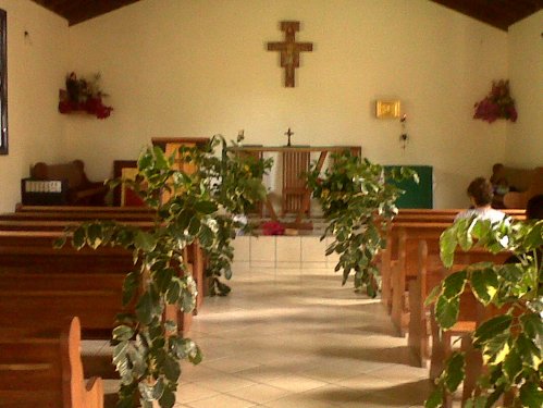 A Igreja de Santo André hoje, antes da missa.